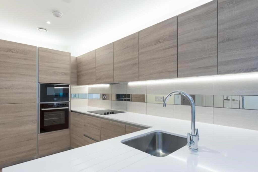 Luxury 2 Bedroom In Appartement Londres